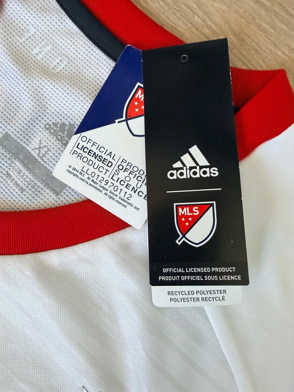 NWT Adidas Toronto FC Jozy Altidore #17 Signed Autograph Jersey XL MLS ClimaCool - Picture 9 of 10